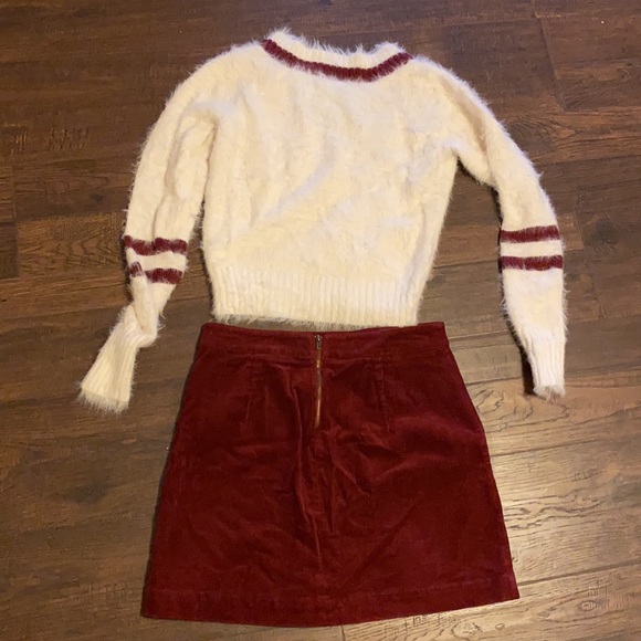 Copper Key skirt and sweater combo - Picture 4 of 4